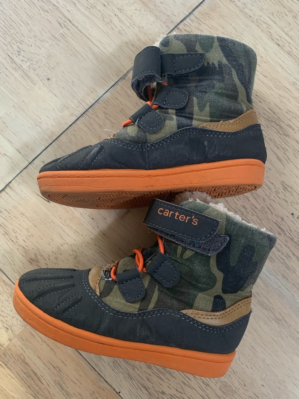Carter's Toddler Kids Camo Boots in Green and Orange w/ Velcro sz7